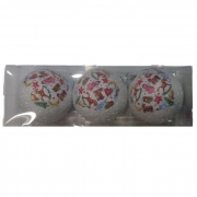 КОЛЕДНА УКРАСА ТОПКИ БЕЛИ С ФИГУРКИ 3бр. 7,5см КУТИЯ