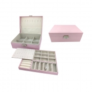 КУТИЯ ЗА БИЖУТА ГОЛЯМА ИЗК.КОЖА ПРАВОЪГ. 23х17х8,5см 50914-011 