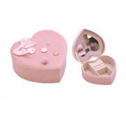 КУТИЯ ЗА БИЖУТА ПЛЮШЕНА СЪРЦЕ  17*17см 